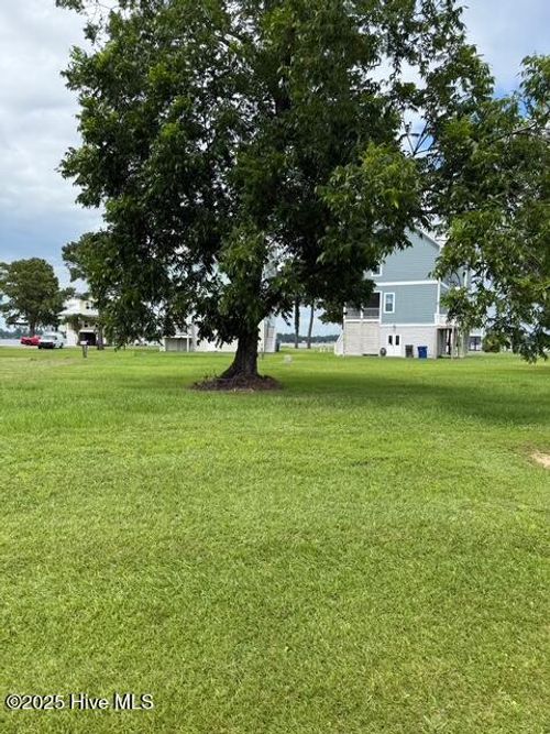 97 Maritime Ct, Chocowinity, NC, 27817-7908 | Card Image