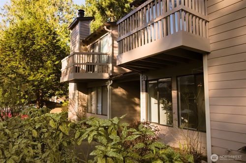 g38-1555 Union Ave Ne, Renton, WA, 98059-3984 | Card Image