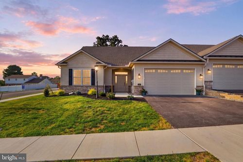 12-616 Bluff Stone Dr, YORK, PA, 17402-9263 | Card Image