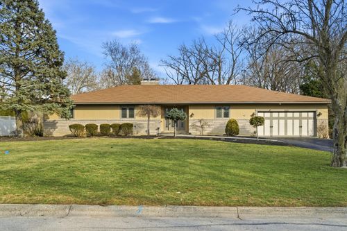 3900 Hillview Dr, Upper Arlington, OH, 43220-4738 | Card Image