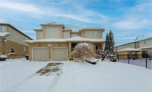 21 W Tree Dr, Breslau, ON, N0B1M0 | Card Image