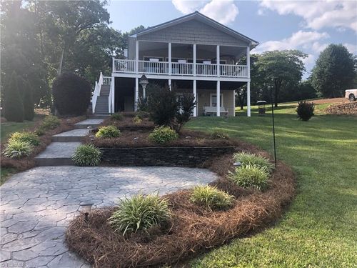 105 Sunrise Ln, New London, NC, 28127 | Card Image