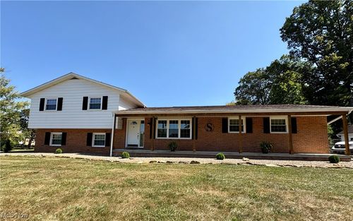 11121 Northwood Ave Ne, Bolivar, OH, 44612-8623 | Card Image