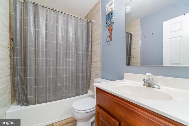 17616 Chisholm Ln, House other with 5 bedrooms, 4 bathrooms and null parking in DUMFRIES VA | Image 23