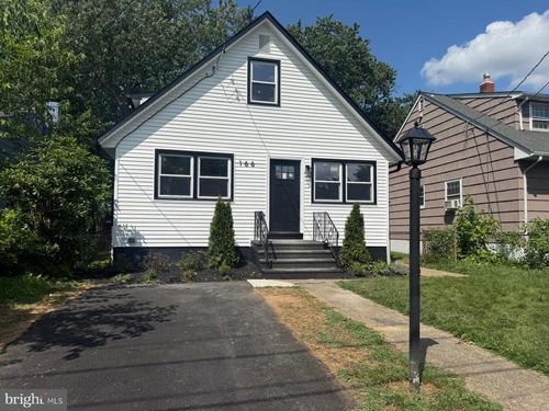 166 Clover Ave, Ewing, NJ, 08638-3616 | Card Image