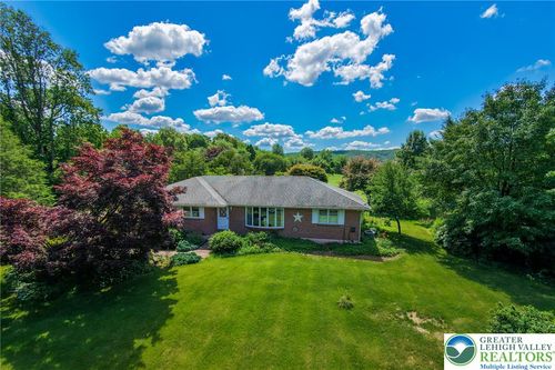 310 Ridge Road, Phillipsburg, NJ, 08865 | Card Image