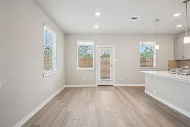 537 Morning Tide Ln, House other with 3 bedrooms, 3 bathrooms and 2 parking in Kemah TX | Image 8