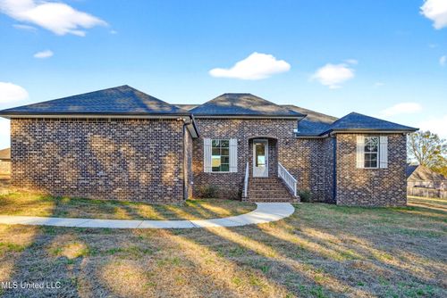 8 Shade Tree Dr, Carriere, MS, 39426-6006 | Card Image