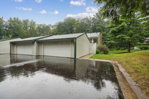 13641 Everton Ave, Apple Valley, MN, 55124-8075 | Card Image
