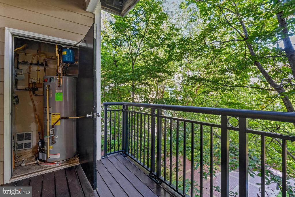 Residential in ROCKVILLE 3