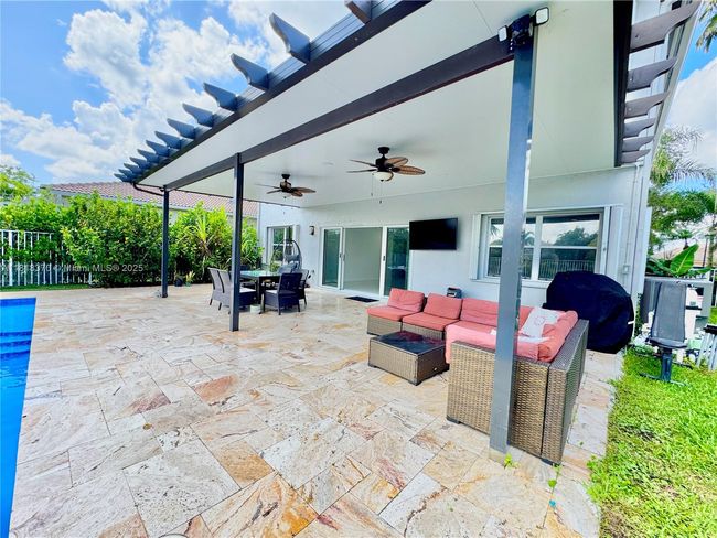 16515 Ruby Lk, House other with 4 bedrooms, 3 bathrooms and null parking in Weston FL | Image 36