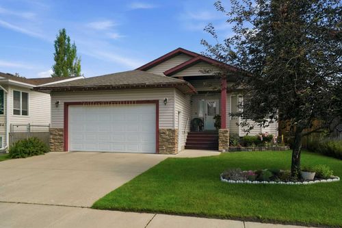 1706 3 Ave Se, High River, AB, T1V1Y3 | Card Image