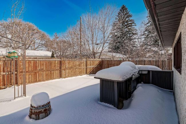 1968 Cottonwood Crescent Se, Home with 4 bedrooms, 2 bathrooms and 4 parking in Calgary AB | Image 41
