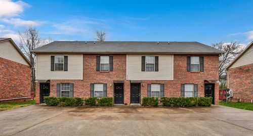 110 Hickory Trce, Clarksville, TN, 37040-8476 | Card Image
