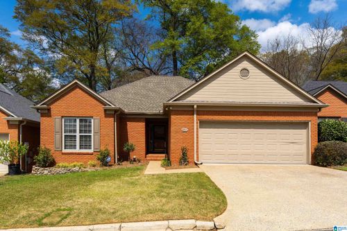 2317 Timber Ridge Cir, Vestavia, AL, 35243-2800 | Card Image