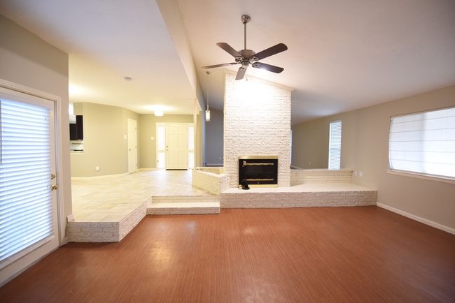 13021 Mitchwin Rd, House other with 3 bedrooms, 2 bathrooms and null parking in Farmers Branch TX | Image 4