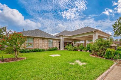 1204 Zephyr Drive, House other with 3 bedrooms, 2 bathrooms and null parking in Pasadena TX | Image 2