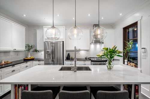 3394 Mahon Ave, North Vancouver, BC, V7N3T6 | Card Image