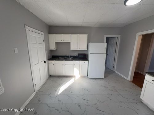 apt-2-748 River St, Scranton, PA, 18505-2182 | Card Image