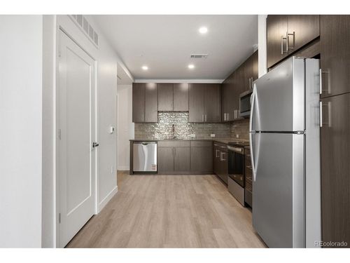 211-639 29th St, Denver, CO, 80205 | Card Image