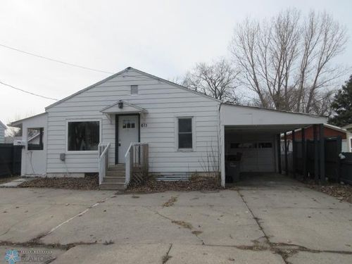 611 15th St N, Moorhead, MN, 56560-2159 | Card Image