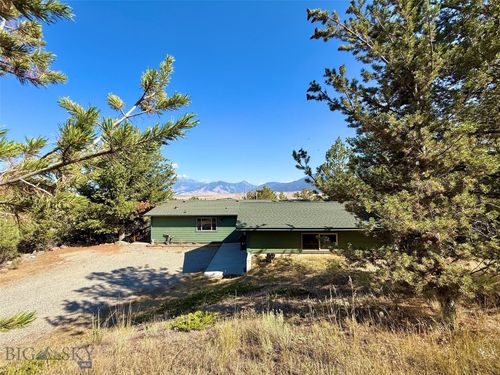 17 Gemini Rd, Emigrant, MT, 59027-6088 | Card Image