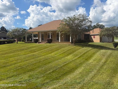 2104 Cheyenne Dr, Mccomb, MS, 39648-6324 | Card Image