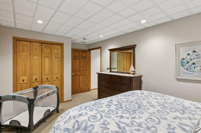 1405 W Farm Rd, House other with 5 bedrooms, 5 bathrooms and null parking in Chaska MN | Image 70