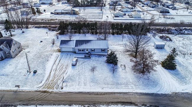 303 W Broadway St, House other with 3 bedrooms, 3 bathrooms and null parking in Stanwood IA | Image 20