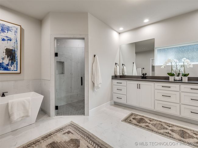 5704 E 126 Th St S, House other with 4 bedrooms, 4 bathrooms and null parking in Bixby OK | Image 44
