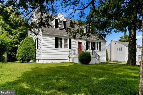 4101 Naamans Creek Rd, UPPER CHICHESTER, PA, 19061-2527 | Card Image