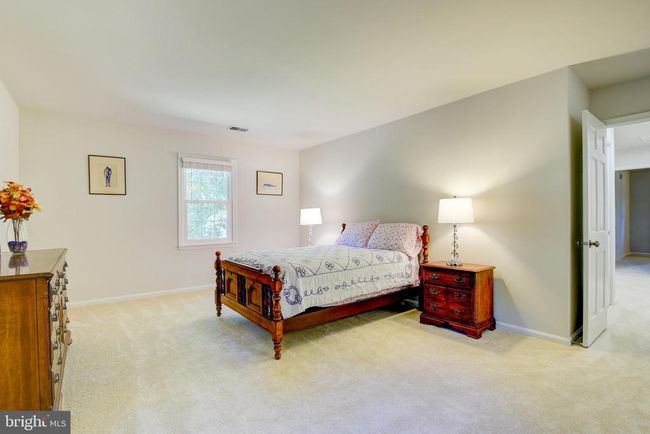5901 Boothe Dr, House other with 4 bedrooms, 4 bathrooms and null parking in BURKE VA | Image 18