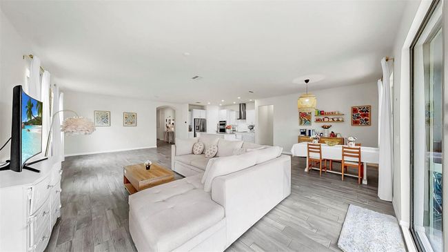 10842 Rolling Moss Rd, House other with 4 bedrooms, 2 bathrooms and null parking in TAMPA FL | Image 13