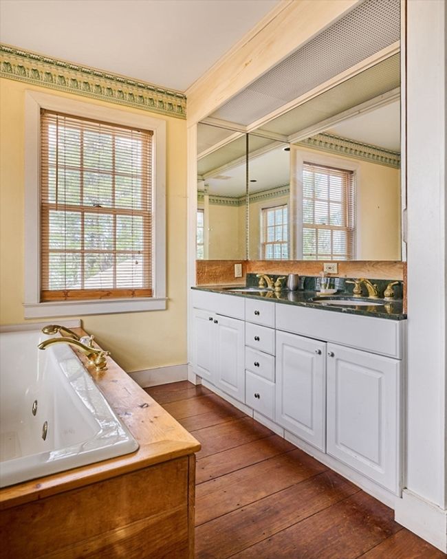 296 Main St, House other with 4 bedrooms, 3 bathrooms and 4 parking in Plainfield MA | Image 32