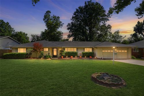 4172 E 44th St, Tulsa, OK, 74135-2852 | Card Image