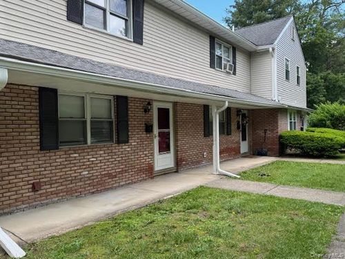 23 Brewster Rd, Cornwall, NY, 12518-2008 | Card Image