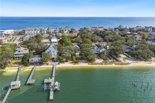 937 Little Bay Ave, Norfolk, VA, 23503-1307 | Card Image