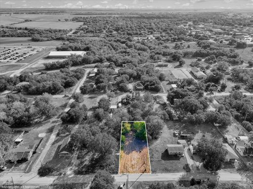 312 N Waco Street, Mart, TX, 76664 | Card Image