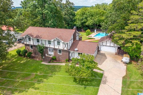 827 Creek Trl, Anniston, AL, 36206-1043 | Card Image