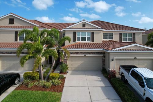 597 52nd Ter N, ST PETERSBURG, FL, 33703-2934 | Card Image