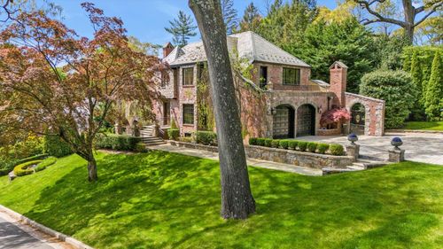 183 Mill Spring Rd, Manhasset, NY, 11030-3609 | Card Image