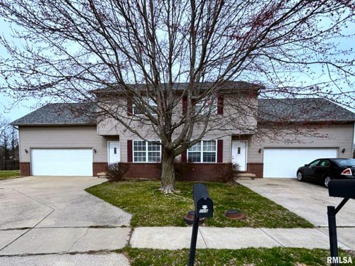 11 Dawson Cir, Riverton, IL, 62561 | Card Image