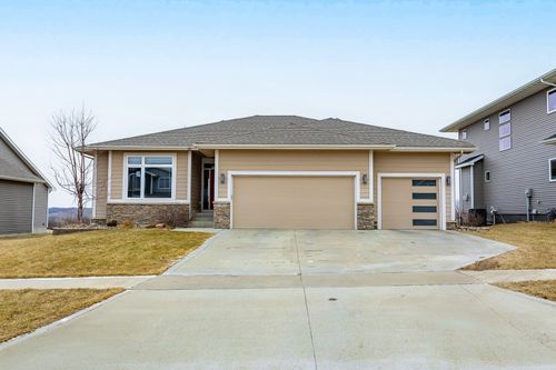 1809 Strauss Ave, Adel, IA, 50003-2524 | Card Image