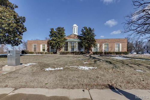 7733 Natural Bridge Rd, Normandy, MO, 63121-4913 | Card Image