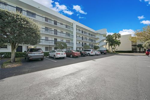 327-6698 10th Ave N, Lake Worth, FL, 33467-1448 | Card Image