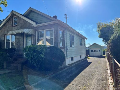 40 Lafayette St, Spring Valley, NY, 10977-5121 | Card Image