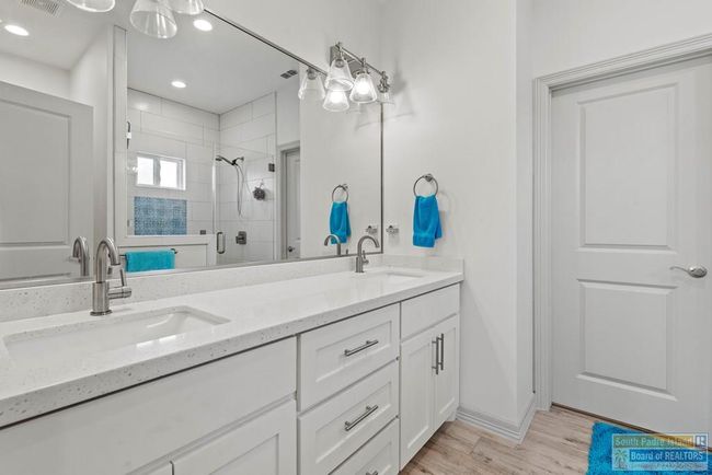 105 Bethpage Dr, House other with 2 bedrooms, 2 bathrooms and 2 parking in Laguna Vista TX | Image 14