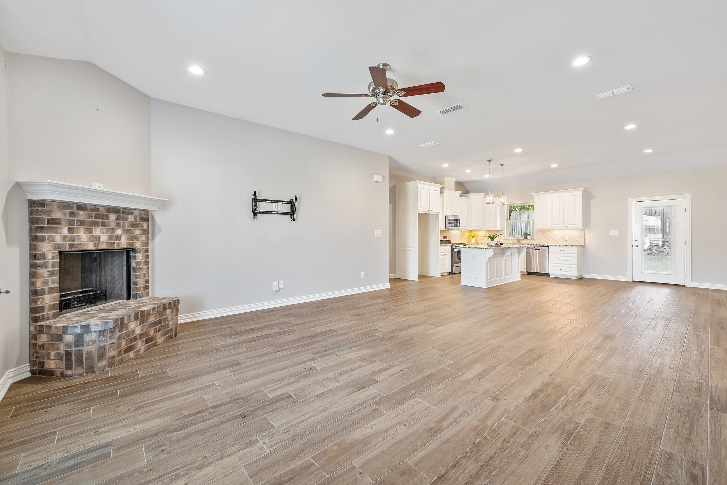Residential in Hallsville 4