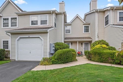 34 Thomas Ln, Setauket, NY, 11733-3478 | Card Image