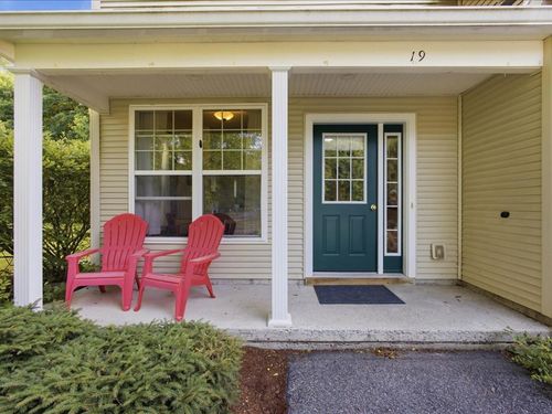19 Marion Ave, Essex, VT, 05452-4428 | Card Image